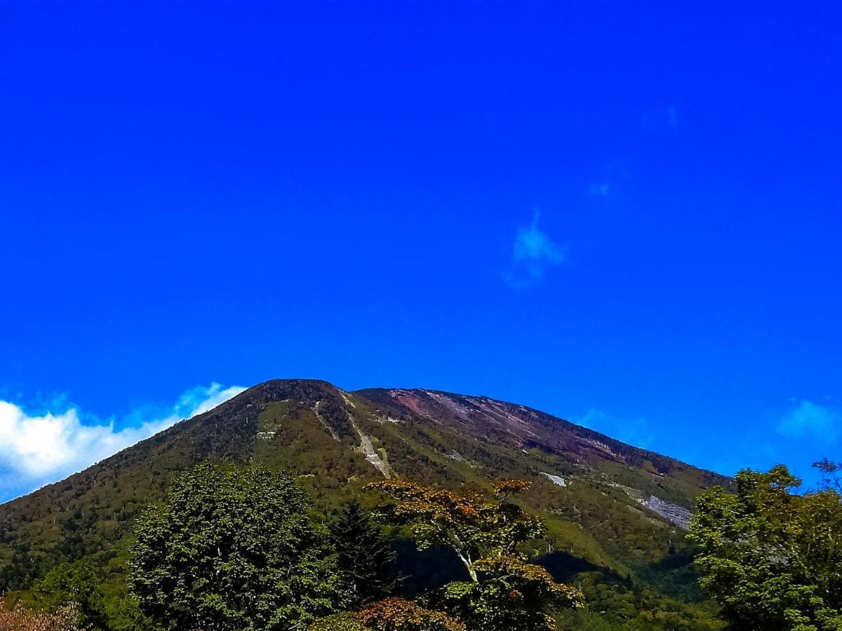 Side 3* Nikko